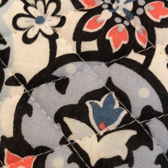 Vera Bradley wallet - Picture 2 of 8